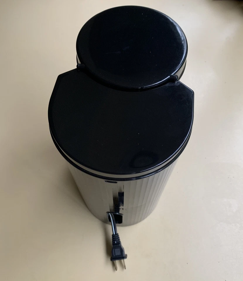 ✨ Vintage Braun Aromaster KF 12B 3075 4-Cup Compact Coffee Maker Black - Image 4 of 4