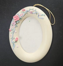 Vintage Oval Resin Ornament Frame Floral Accents Approx. 4.25"x3.25" Cottagecore