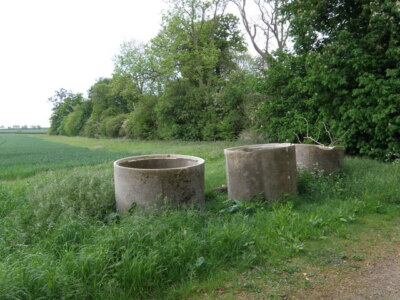 Foto 6x4 Betonrohre umgekippt Fotheringhay Feldzugang verweigert um 2009