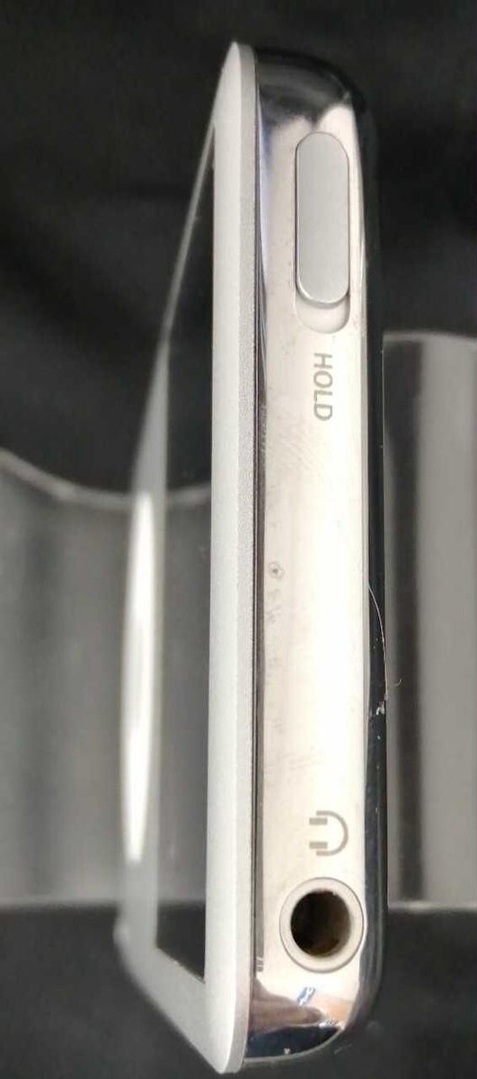 APPLE Model: MC293J/A IPOD CLASSIC Early model RARE Silver gray