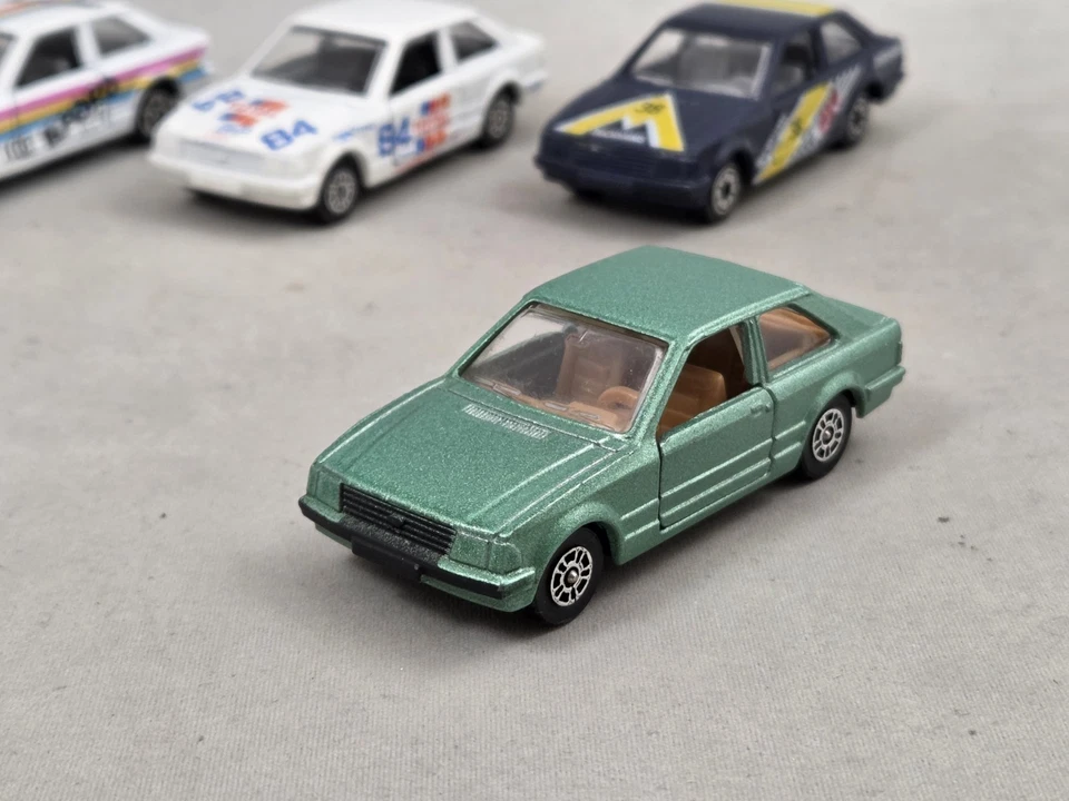 Corgi Juniors Ford Escort Mk3 Konvolut lot 1:64 - Bild 4 von 4
