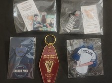 Mix Lot of 5 Twilight Saga inspired Keychains  Pins
