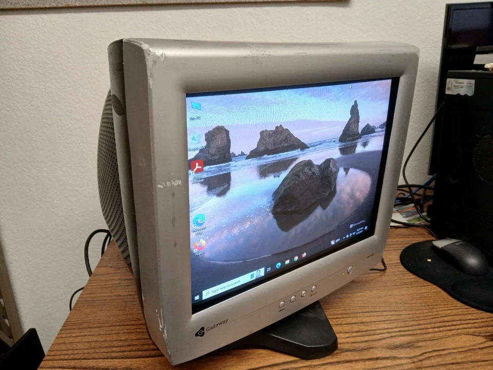 Gateway VX730 17" CRT Monitor Black w/ Swivel Stand VGA Tested!✅ - Image 2 of 4