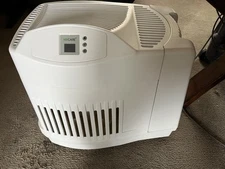 AIRCARE MA1201 Whole House Console-Style Evaporative Humidifier - White