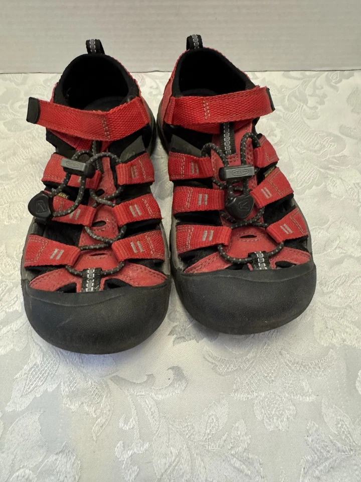 Keen Newport H2 Kids Size 2 Waterproof Sandal Hiking Shoe Red Black Coastal - Image 2 of 4