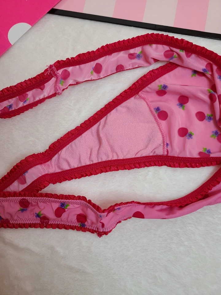Braguita Tanga Victoria's Secret Suave Micro Volantes Talla Lg Rosa Rojo De Colección Rara Foto 4 de 4