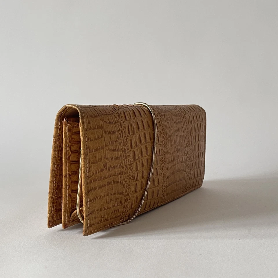 Сумка-клатч Pierre Cardin из крокодиловой тисненой кожи с цепочкой — желтовато-коричневая винтажная - Изображение 2 из 4