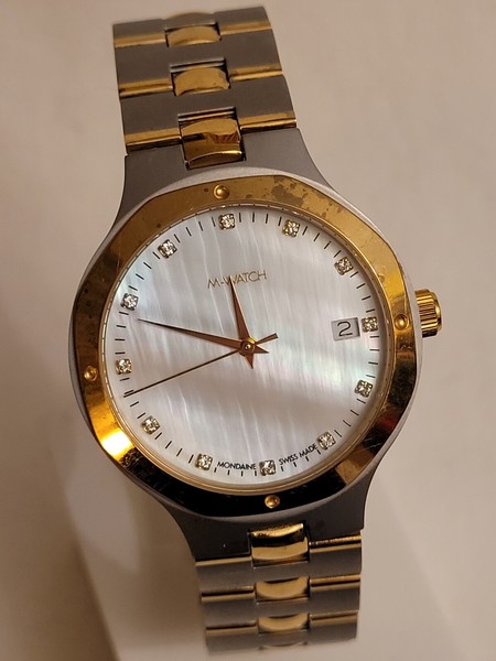 MONDAINE "M-WATCH" SWISS MADE A661.30547 WATER RESISTANT DATE QUARZUHR 35MM