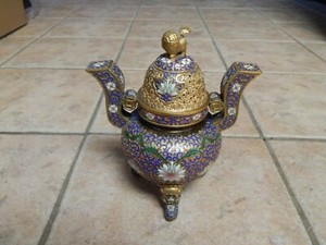 VTG CHINESE CLOISONNE ENAMEL GOLD GILT BRONZE, LION DOG FOOTED INCENSE BURNER,
