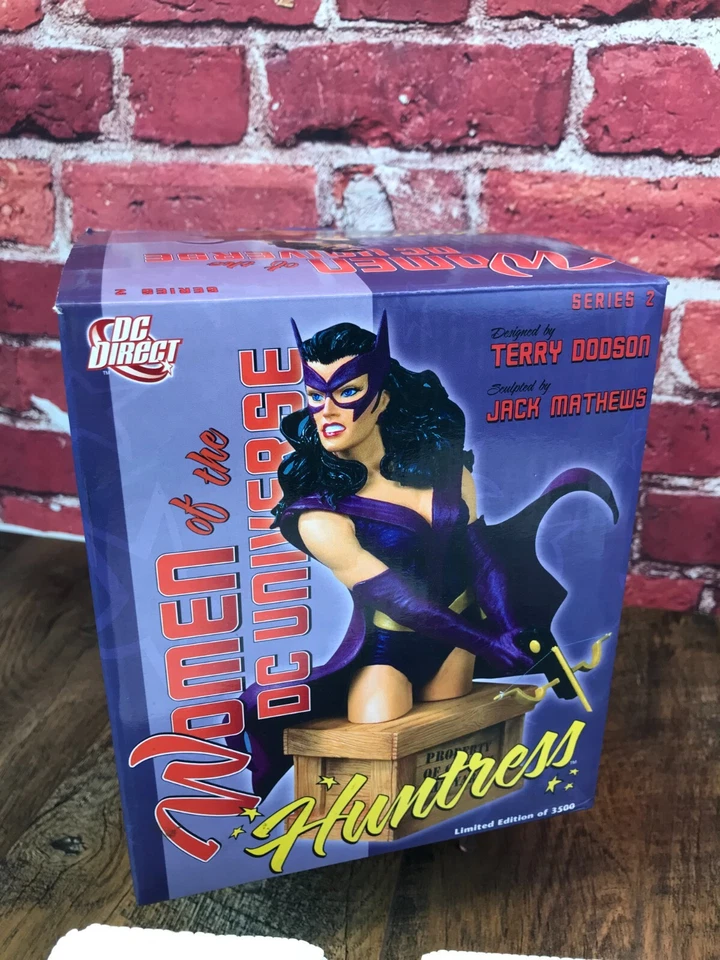 Nueva Caja - DC DIRECT WOMEN OF THE DC UNIVERSE HUNTRESS Busto Figura Terry Dodson Foto 3 de 4