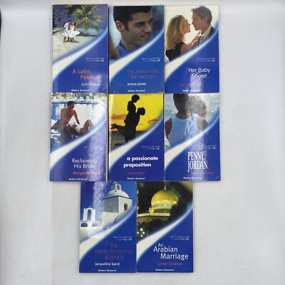 MILLS & BOON BOOK BUNDLE X 8 PAPERBACK MODERN ROMANCE FICTION LOVE BOOKS