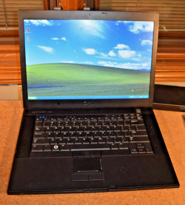 Dell Latitude E6500 Core 2 Duo P8700 3GB RAM 160GB HDD Windows XP Pro NVidia NVS