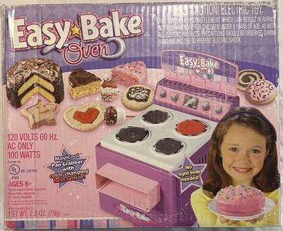 Vtg 2006 Easy Bake Oven Original Box with accessories works!