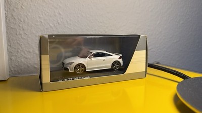 AUDI TT RS Coupé Ibisweiß / Ibis White 8J 1:43 Modellauto Miniatur 501.09.104.13