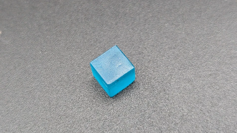 Hasbro Marvel Legends LOKI FROM CORVUS GLAIVE INFINITY WAR PAQUETE DE 2 con teseracto Foto 2 de 4