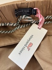Vineyard Vines Women Pleated Shorts size 8