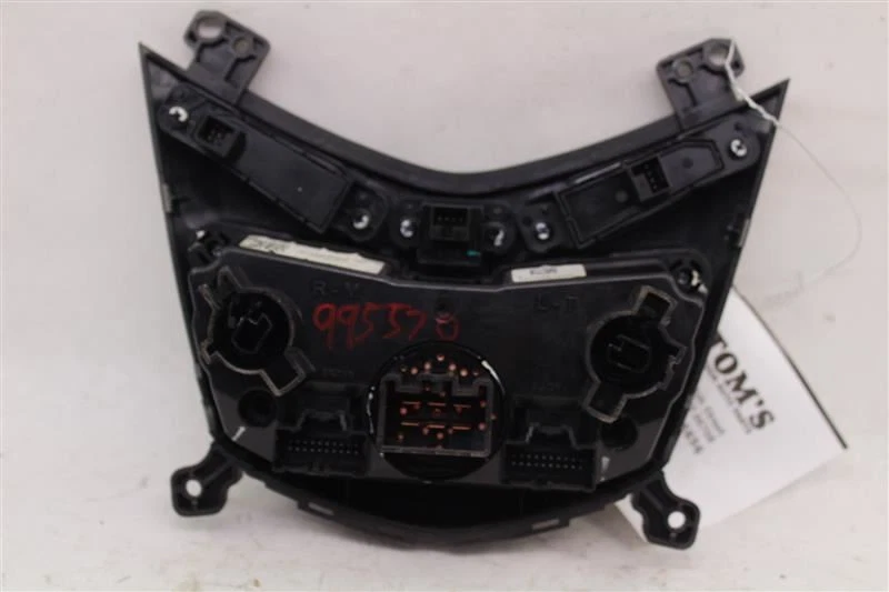 CONTROLES DE TEMPERATURA Chevrolet Sonic 2013 13 2014 14 95282239 995570 Foto 2 de 4