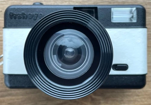 Lomography Fisheye 35mm Point & Shoot Film Camera - Powers On READ