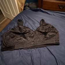 Black Wireless Nylon Bra for Women Solid Opaque Blended Fabric