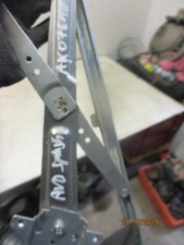 Lève vitre Suzuki SPLASH