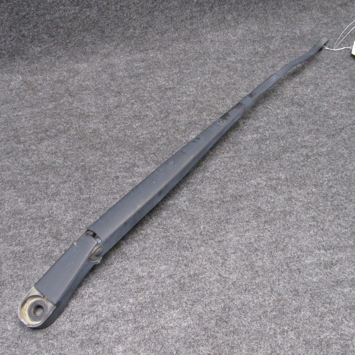 2015-2017 Ford Expedition RH Passengers Side Windshield Wiper Arm