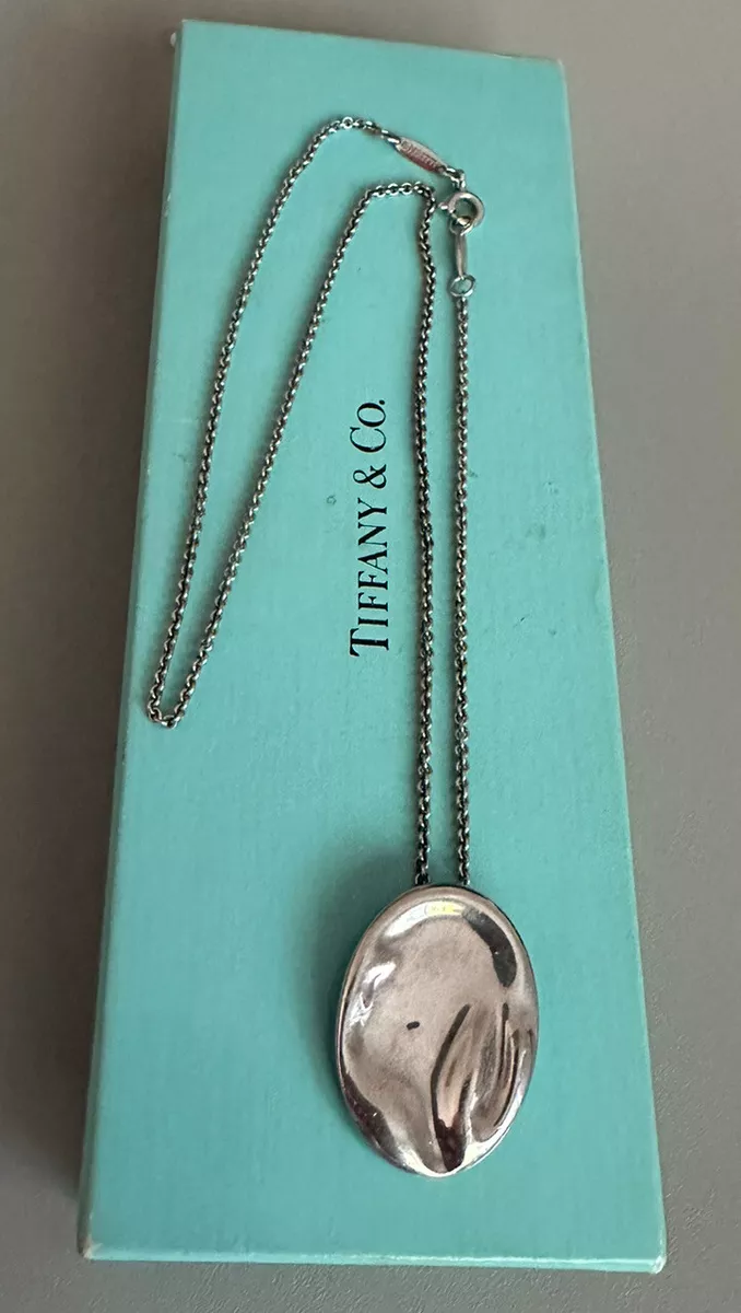 Tiffany 1837™ pendant in sterling silver on a 16 chain.