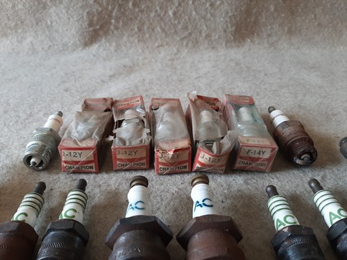 Mixed Lot Vintage Spark Plugs Champion, AC, Motorcraft, Autolite variety sizes - Picture 2 of 10