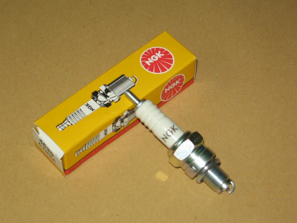 Bougie D'Allumage NGK pour Vespa Px 200 Fl Dt Année Fab. 1998-2003 - Photo 1/1