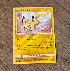Pikachu Reverse Holo Evolutions | eBay