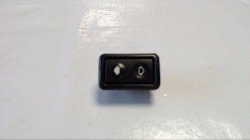 BMW 316i touring E36 Schalter Fensterheber links* 8368941 15486