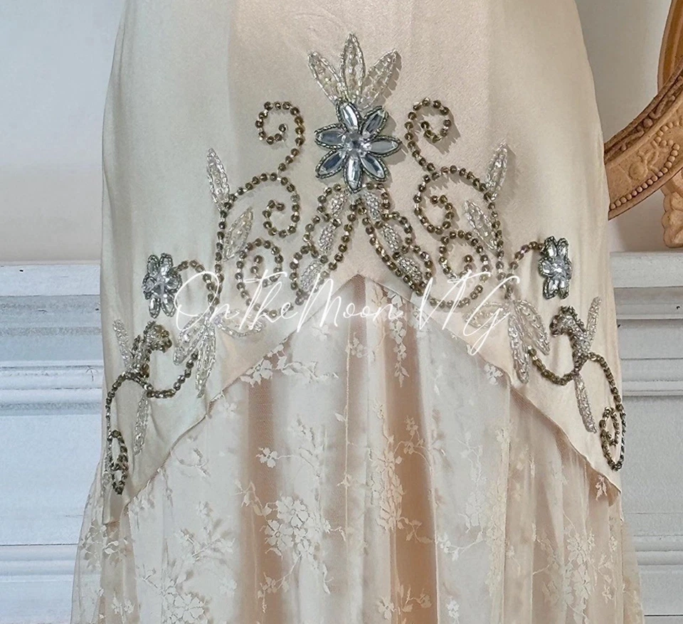 Light cream beaded and embroidered lace flapper dress - Image 4 of 4