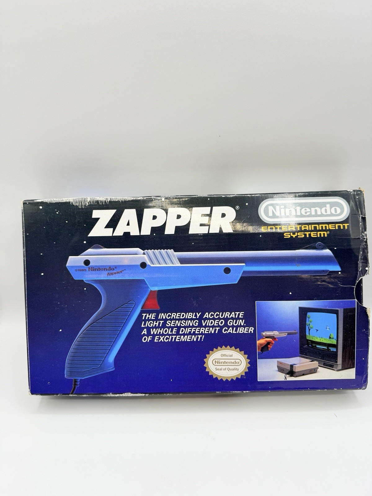Nintendo Zapper NES Light Gun Complete in Box Very Good Cond