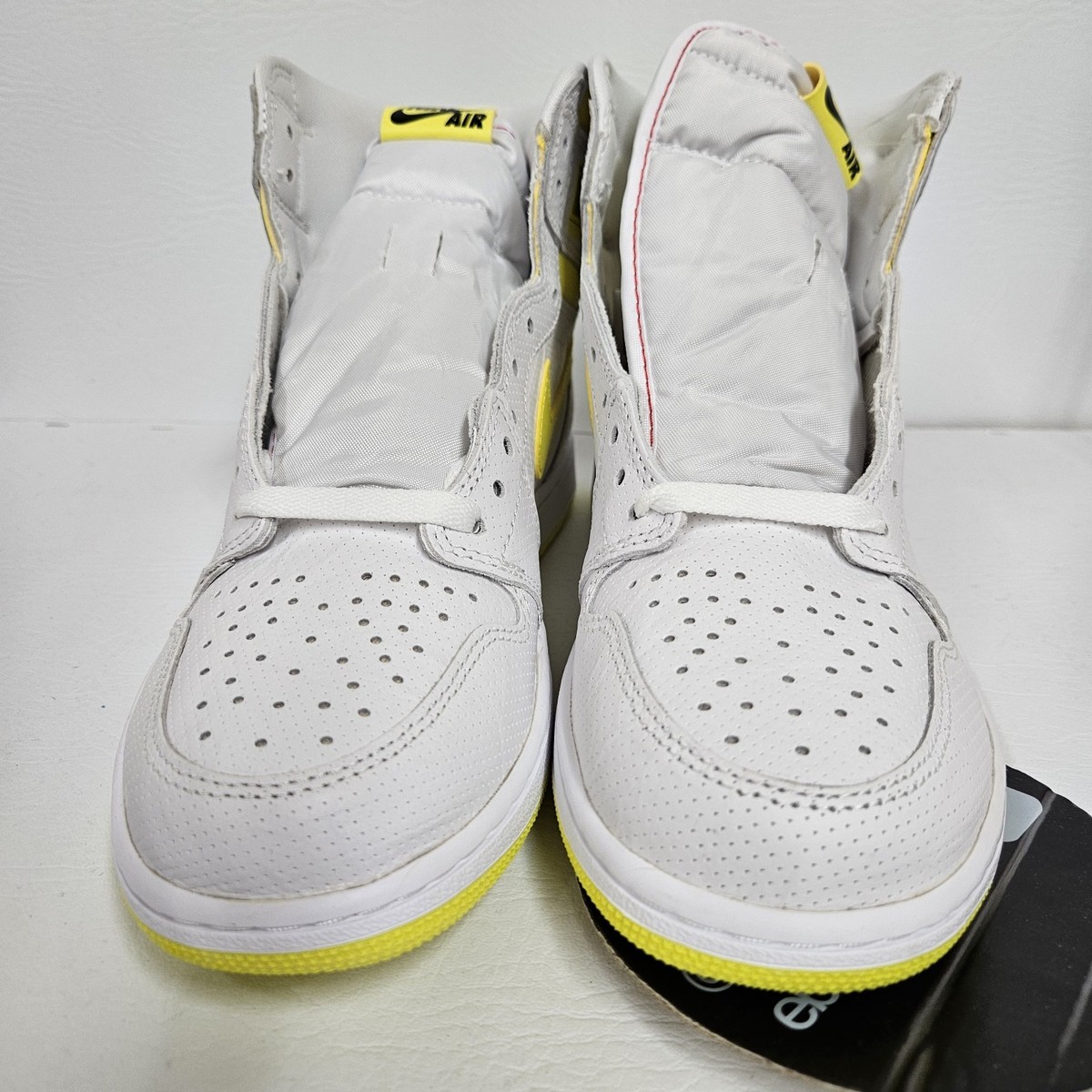 Nike Air Jordan 1 Retro High OG First Class Flight 555088 170