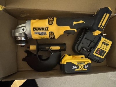 DeWalt DCG414 20V Max XR Brushless Angle Grinder125mm One battery one charge