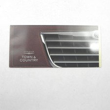 VINTAGE 2010 CHRYSLER TOWN & COUNTRY DEALERSHIP SALES BROCHURE SPECIFICATION