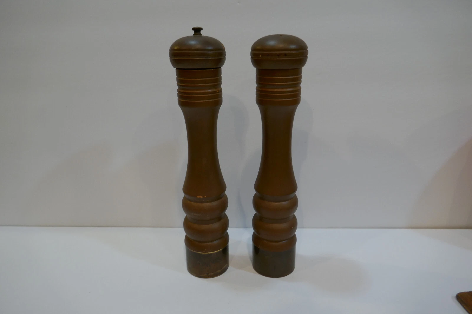 Vintage Olde Thompson Style Wooden Pepper Mill Grinder & Salt Shaker Set 10"