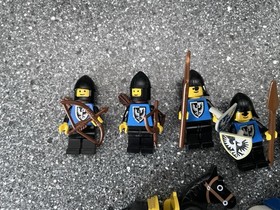 LEGO Castle: Black Falcons Knight's (6073) 100% Complete