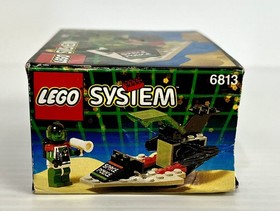 LEGO System Space Police Set 6813 with 23 Pieces and Minifigure Vintage