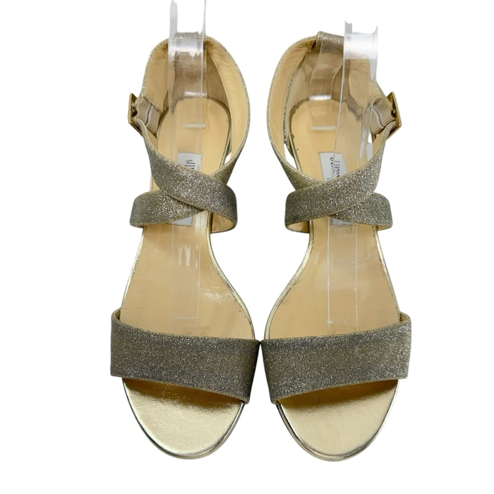 Sandalia Jimmy Choo Chiara Talla 39/9 Correa Cruzada Abierta Metálica Dorada Brillo Cuña Foto 2 de 4