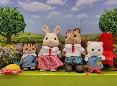 Sylvanian Families Schulfreunde und Kindergarten Baby Figuren