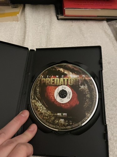 Xtinction Predator X (DVD) Lochlyn Munro - Picture 4 of 4