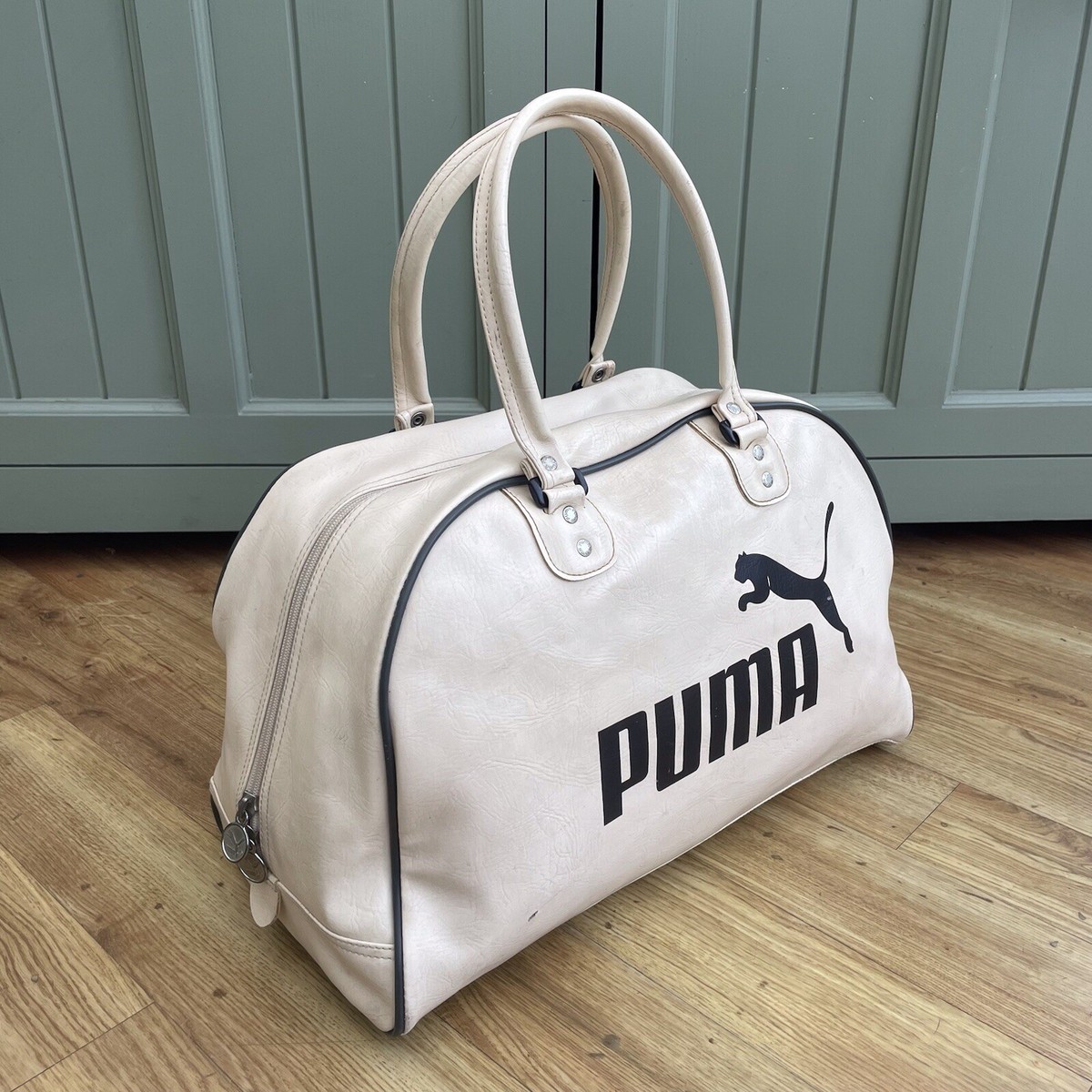 Vintage Puma White Black Holdall Duffle Sports Bag Weekender Vinyl