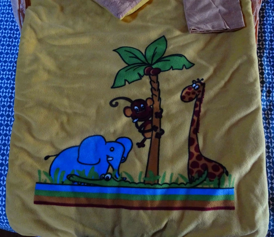 ENSEMBLE DRAP HOUSSE+DRAP DESSUS+COUVERTURE+ENVELOPPE D OREILLER POUR ENFANT - Photo 2/4