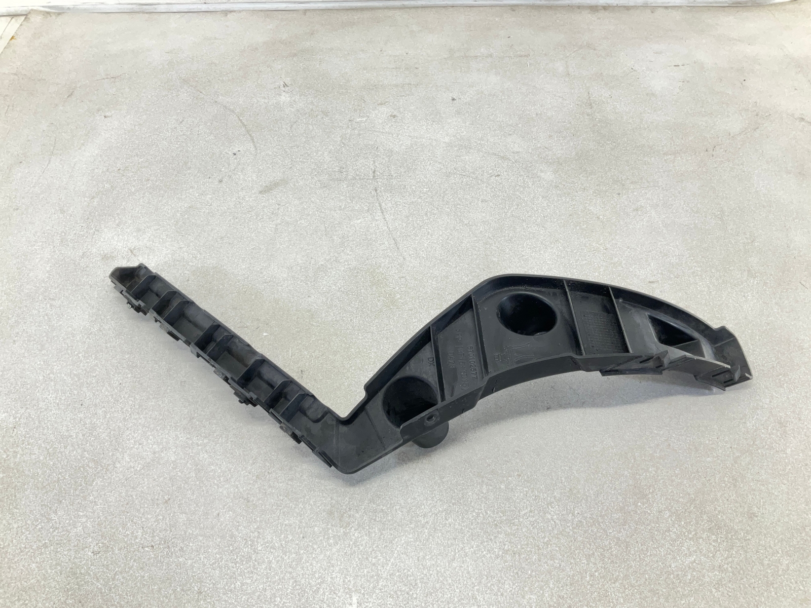 17-20 MASERATI Levante Rear Bumper Right Support Mount Bracket OEM CM