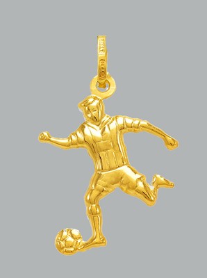 14K Yellow Gold Soccer Player Charm Pendant 14K Yellow Gold Soccer Player Charm Pendant