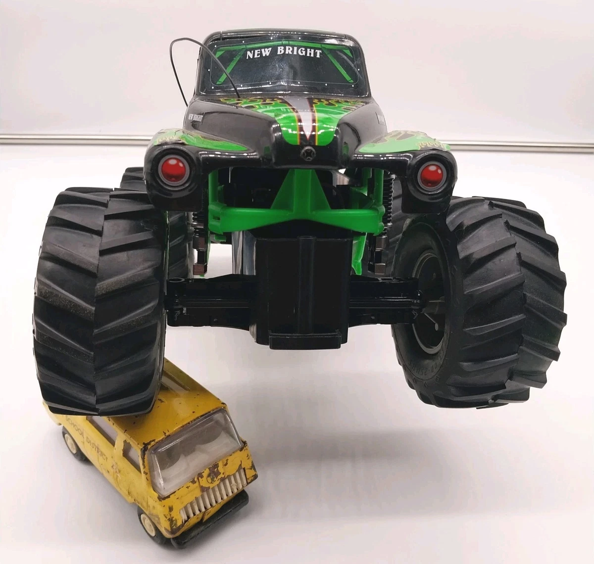 2WD 4WD/2WD 1:12 Hobby RC Car, Truck & Motorcycle Monster Trucks