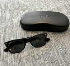 Classic RAY BAN RB2132 901 52mm NEW WAYFARER Black; Green Classic G15