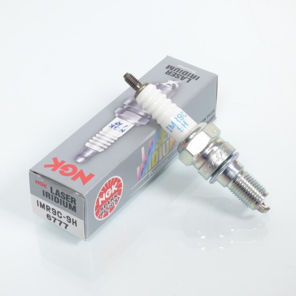 Bougie allumage NGK Honda CBR 1100 XX demarrage fluide et combustion stable