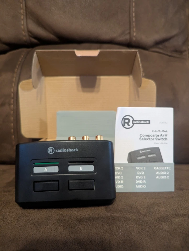 RadioShack 2 In 1 Out Composite A/V Selector Switch New In Box Comes With Labels - Image 4 of 4