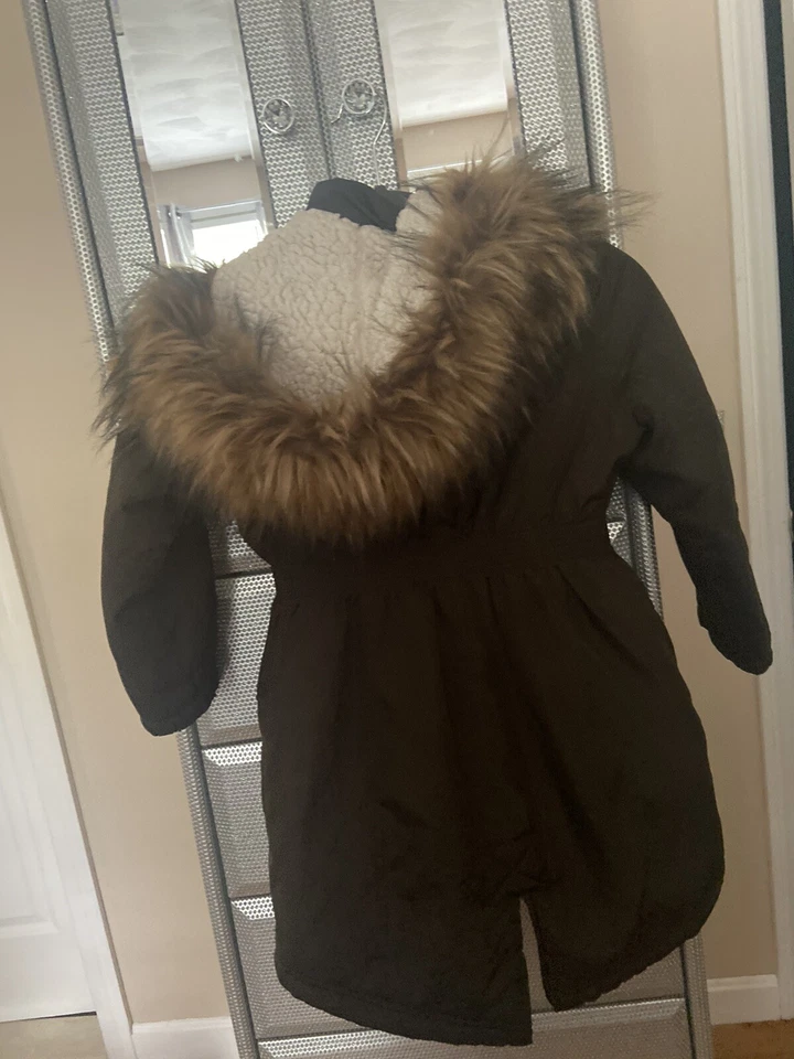 abrigo niña talla 6 Foto 3 de 4